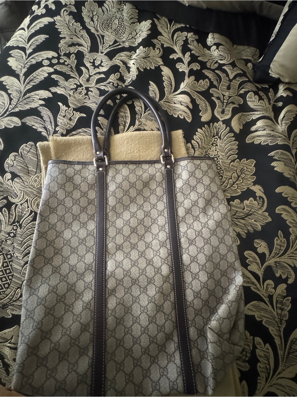 Gucci Beige GG Supreme Canvas Tote with Dark Brown Leather Handles - Picture 7 of 12